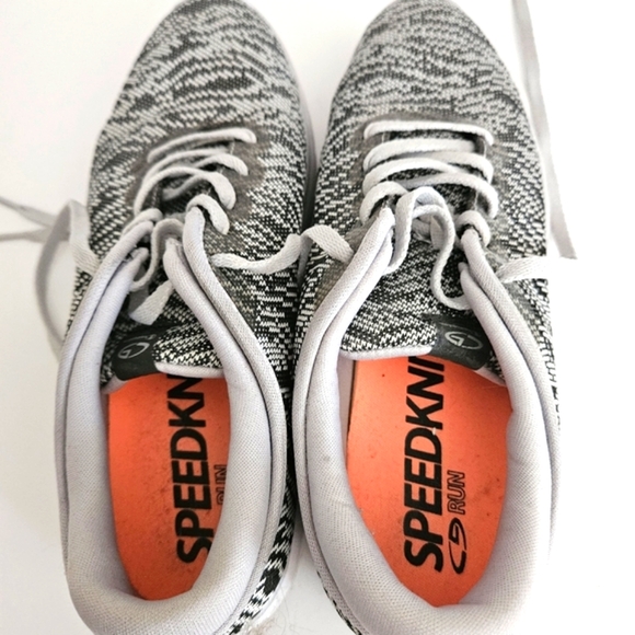 CHAMPION SPEEDKNIT RUN lightweight sneaker size 7.5 - Picture 2 of 4